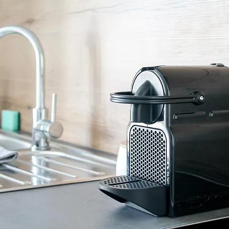 Διαμέρισμα Buddha - Stadtnah, Balkon, Parkplatz, E-ladestation Fuer Autos & Fahrraeder, Fitnessstudio Κόμπλεντς