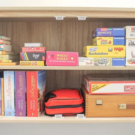 Buddha - Stadtnah, Balkon, Parkplatz, E-ladestation Fuer Autos & Fahrraeder, Fitnessstudio Apartmán *