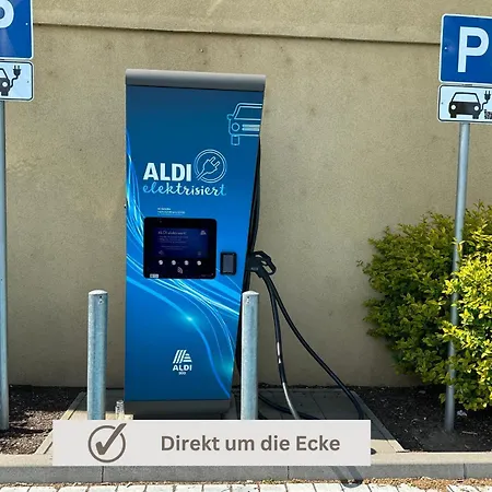 Διαμέρισμα Buddha - Stadtnah, Balkon, Parkplatz, E-ladestation Fuer Autos & Fahrraeder, Fitnessstudio