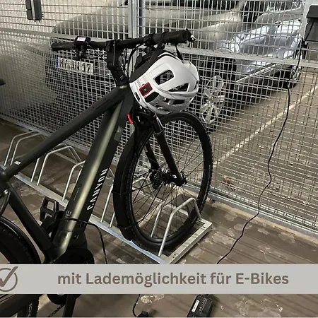 Buddha - Stadtnah, Balkon, Parkplatz, E-ladestation Fuer Autos & Fahrraeder, Fitnessstudio 科布倫茨