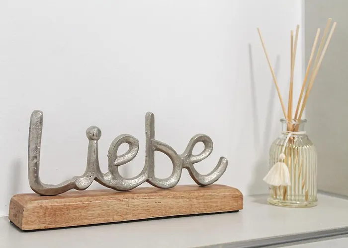 Buddha - Stadtnah, Balkon, Parkplatz, E-ladestation Fuer Autos & Fahrraeder, Fitnessstudio Apartment *