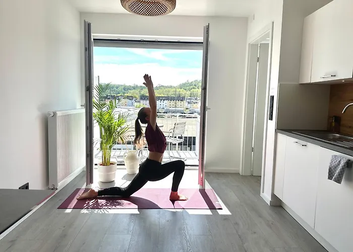 Buddha - Stadtnah, Balkon, Parkplatz, E-ladestation Fuer Autos & Fahrraeder, Fitnessstudio Koblenz (Rhineland-Palatinate)